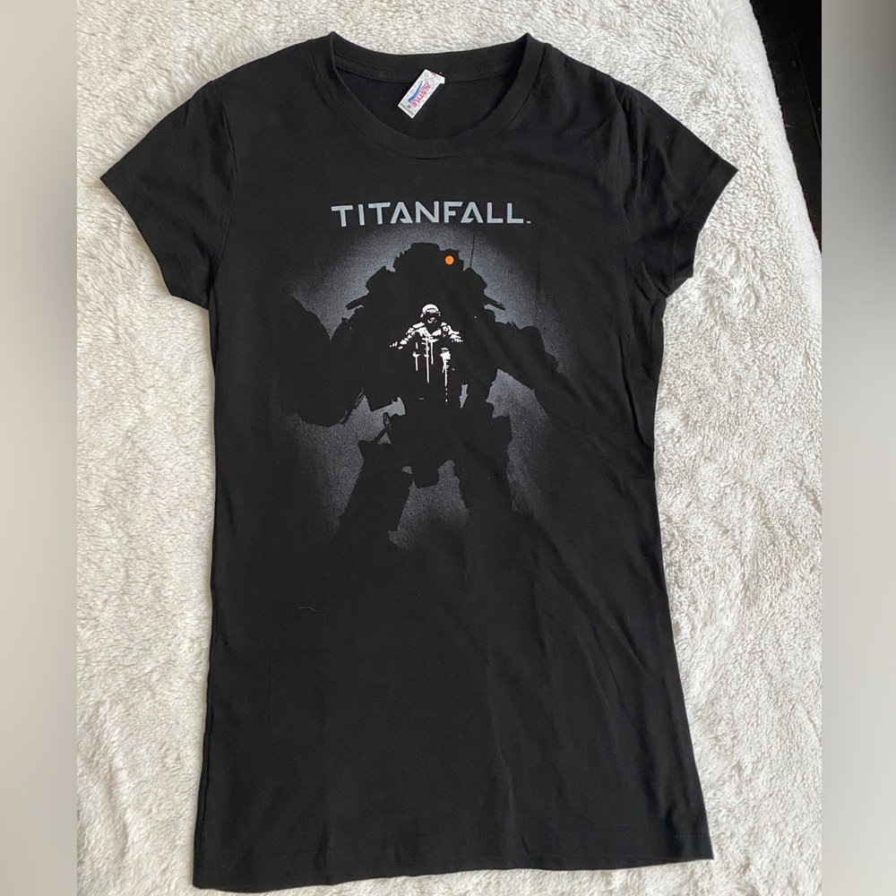 Titanfall black t-shirt